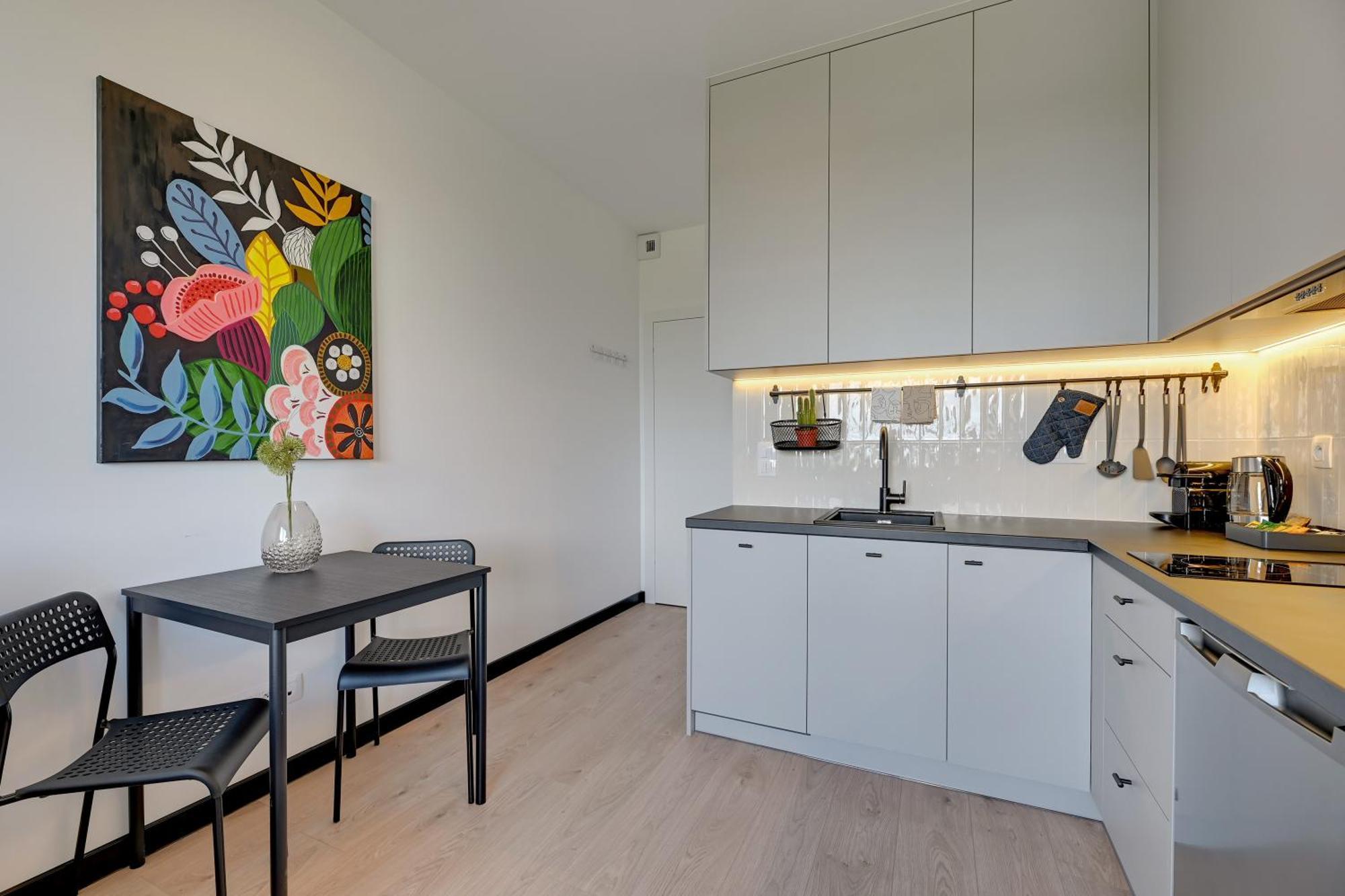 Apartment Doki Living & Foodhall By Downtown Danzig