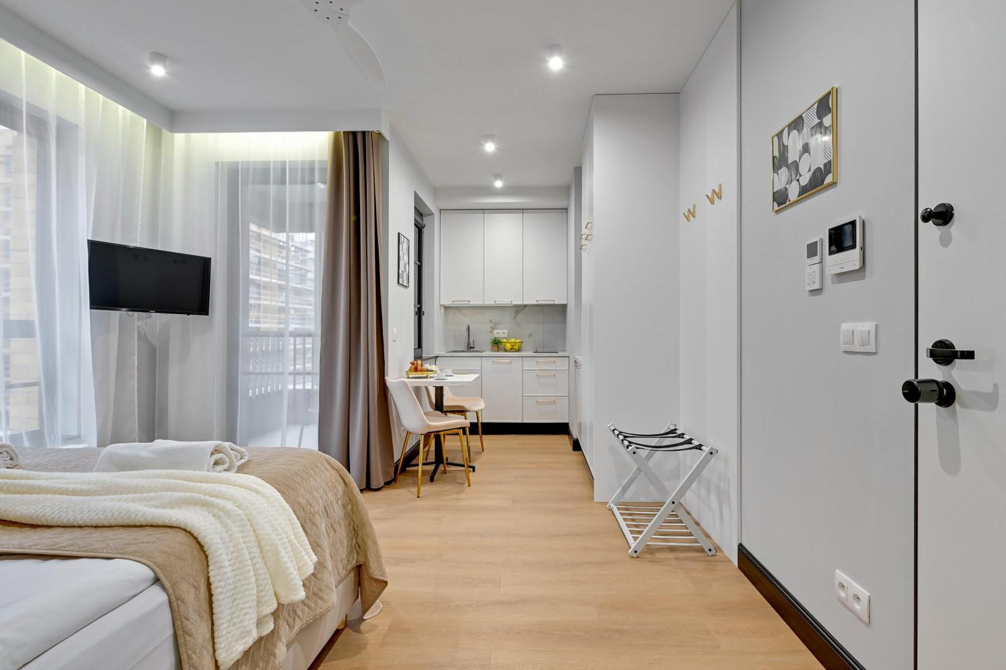 Doki Living & Foodhall By Downtown Danzig